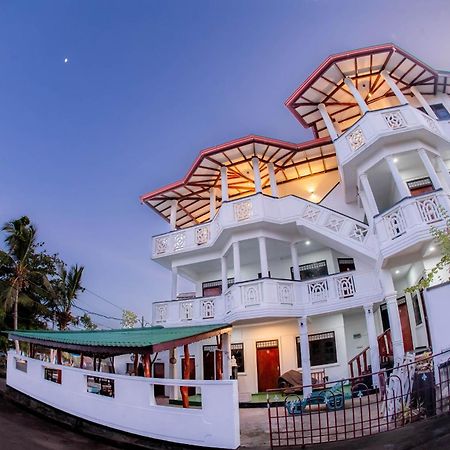 Grand Ocean Resort Tangalle Buitenkant foto